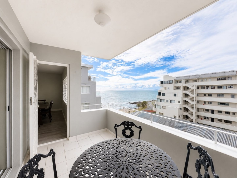 To Let 2 Bedroom Property for Rent in Sea Point Western Cape